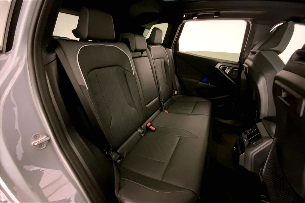 Used 2026 Brooklyn Grey Metallic BMW  image 15