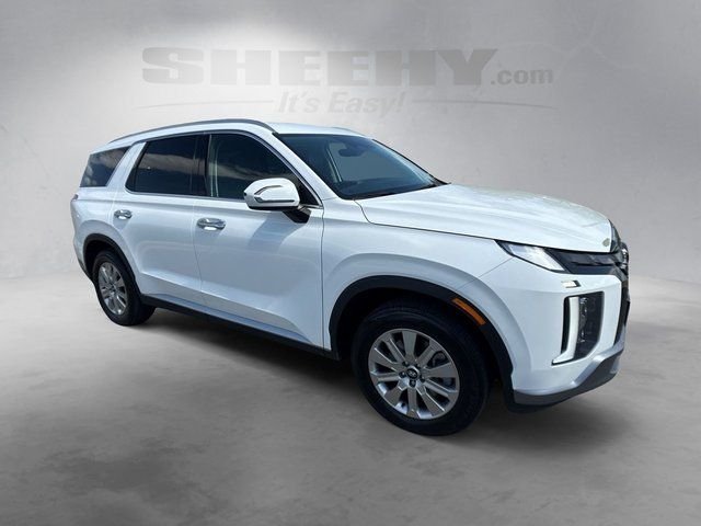 Used 2023 White Hyundai SEL image 2