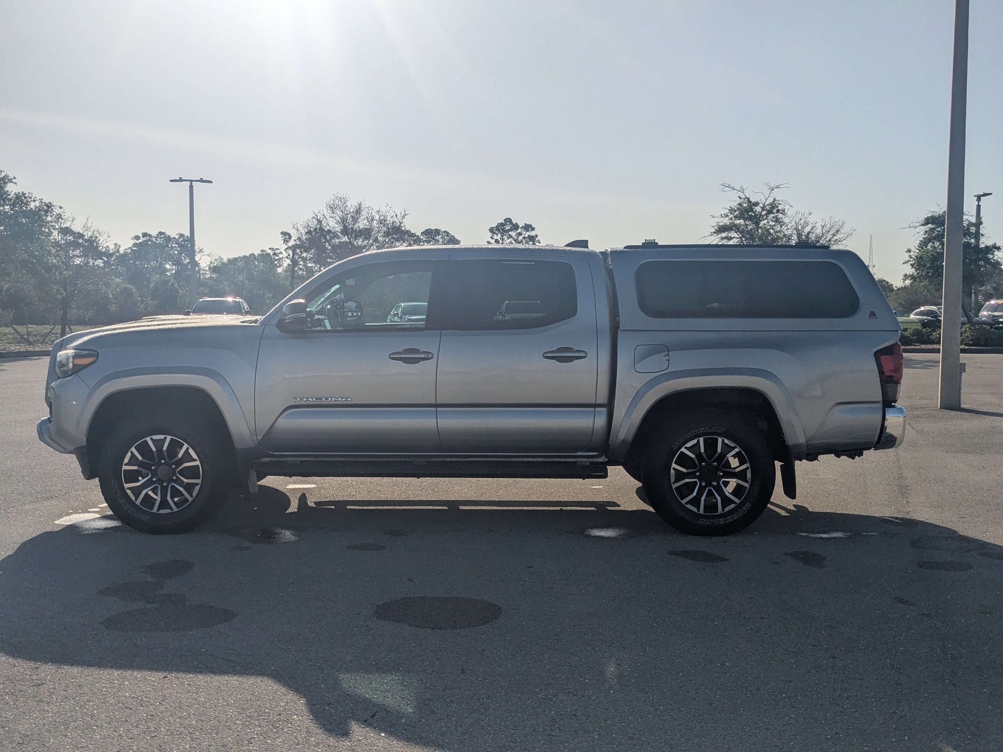 2021 Toyota Tacoma TRD Sport - Photo 8