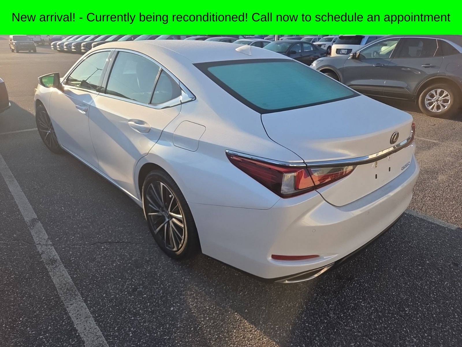 Used 2022 White Pearl Lexus 350 image 6