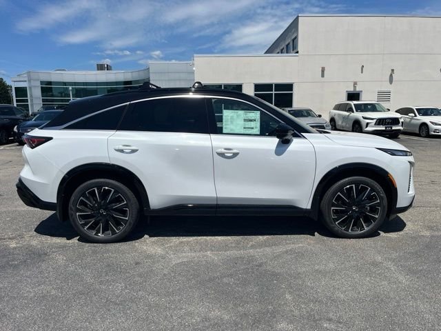 New 2027 2T RAD WHT INFINITI Autograph AWD image 2