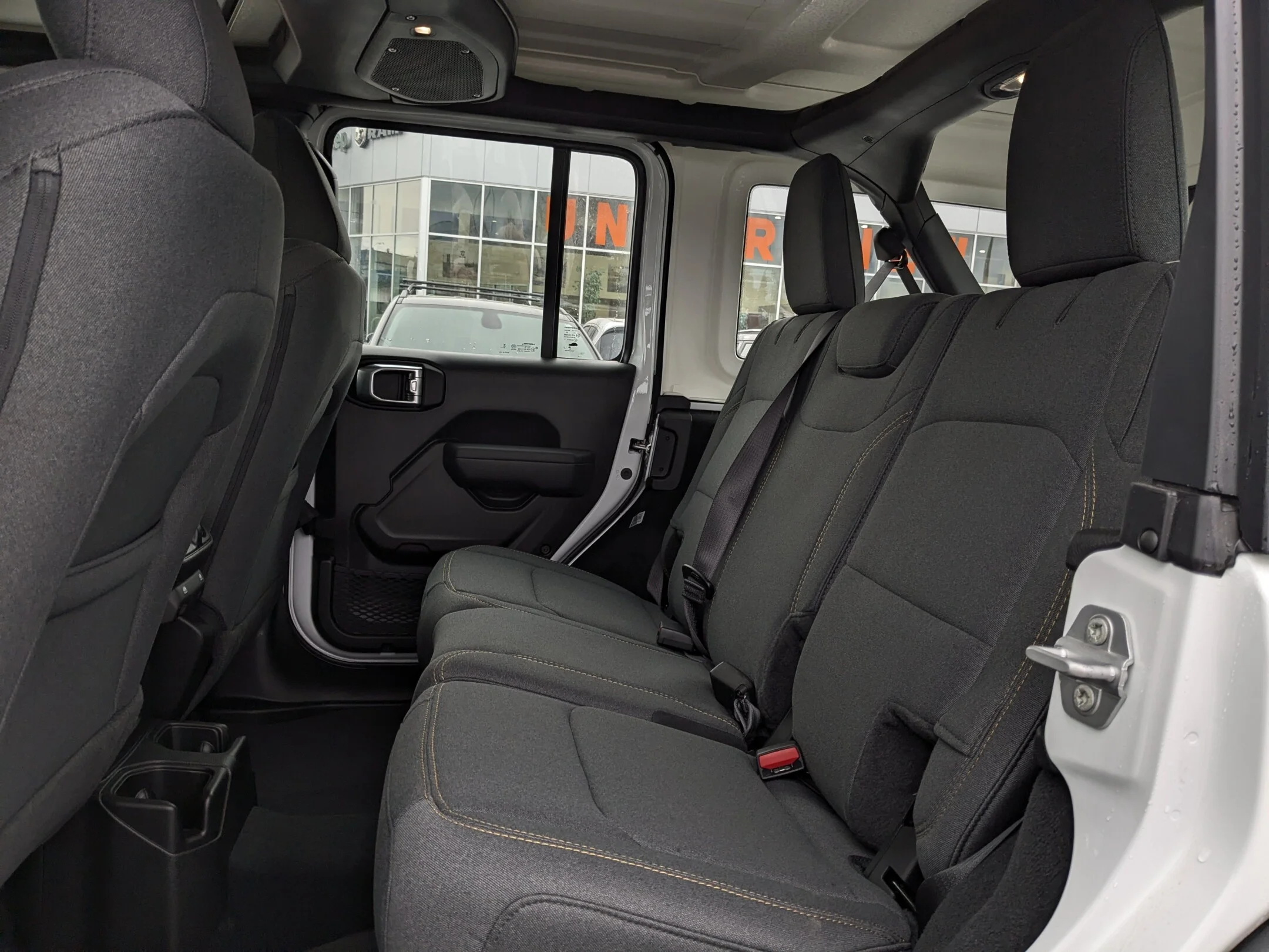 New 2026 White Jeep Sport - - Black 3-Pc Hard Top - 8-Spd Auto - 12.3 Uconnect 5 - Dana M200 Rear Axle & More! image 24