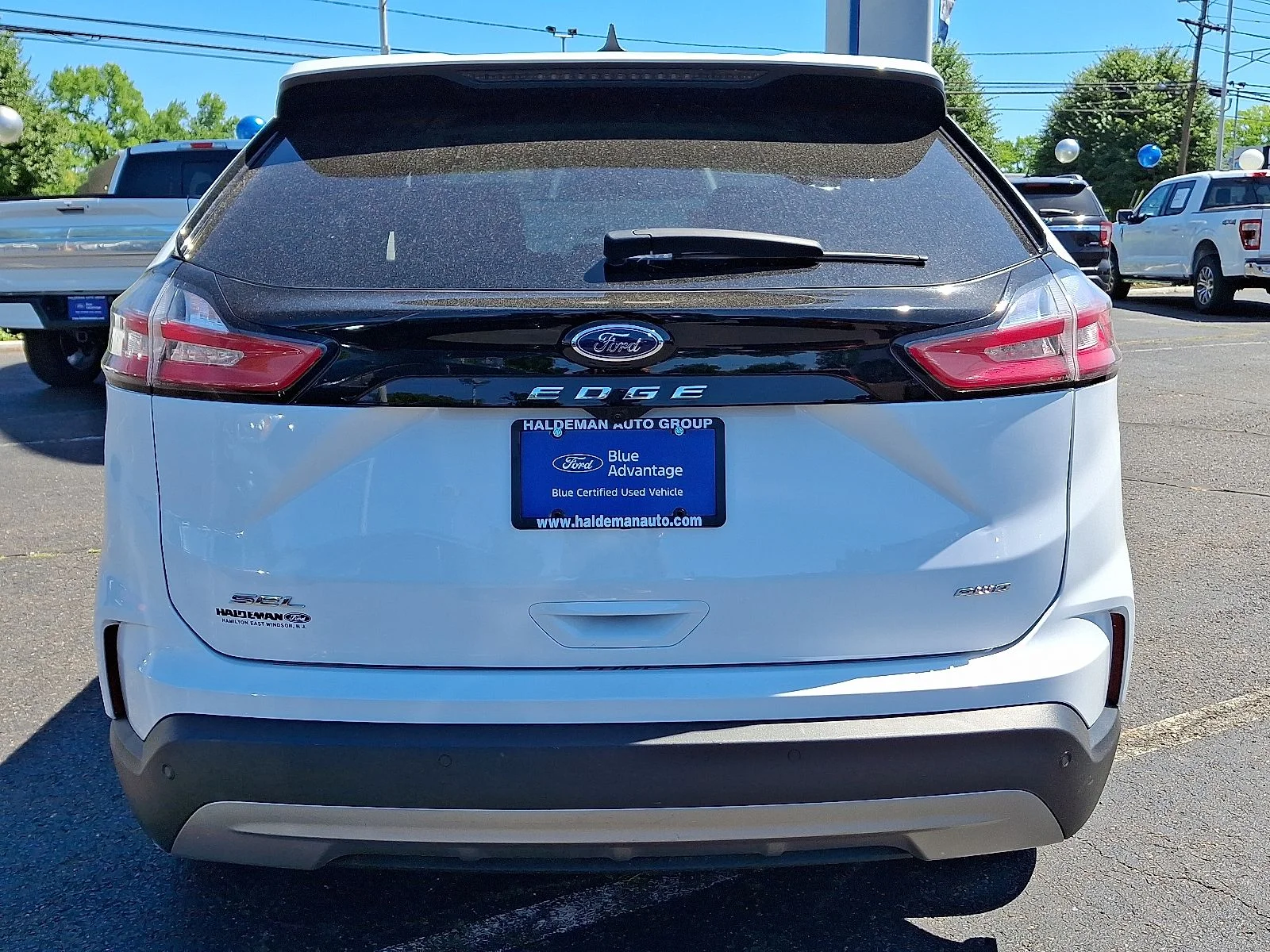 Used 2023 White Ford SEL image 5