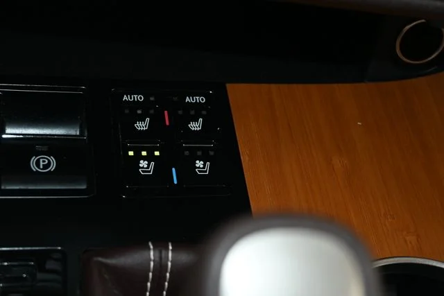 Used 2019 White Lexus 350 image 19