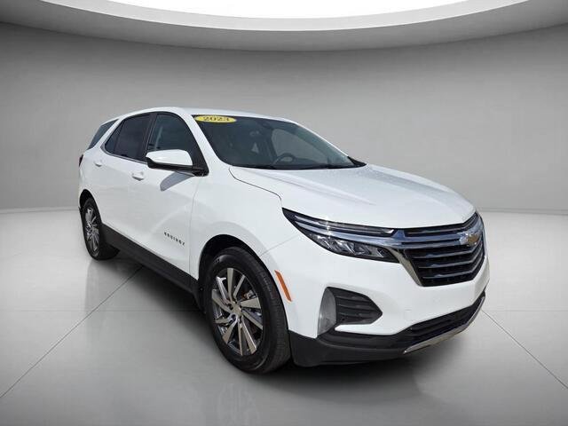 Used 2023 Summit White Chevrolet LT image 7