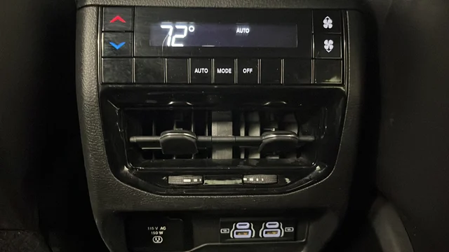 Used 2022 Gray Metallic Jeep Altitude image 30