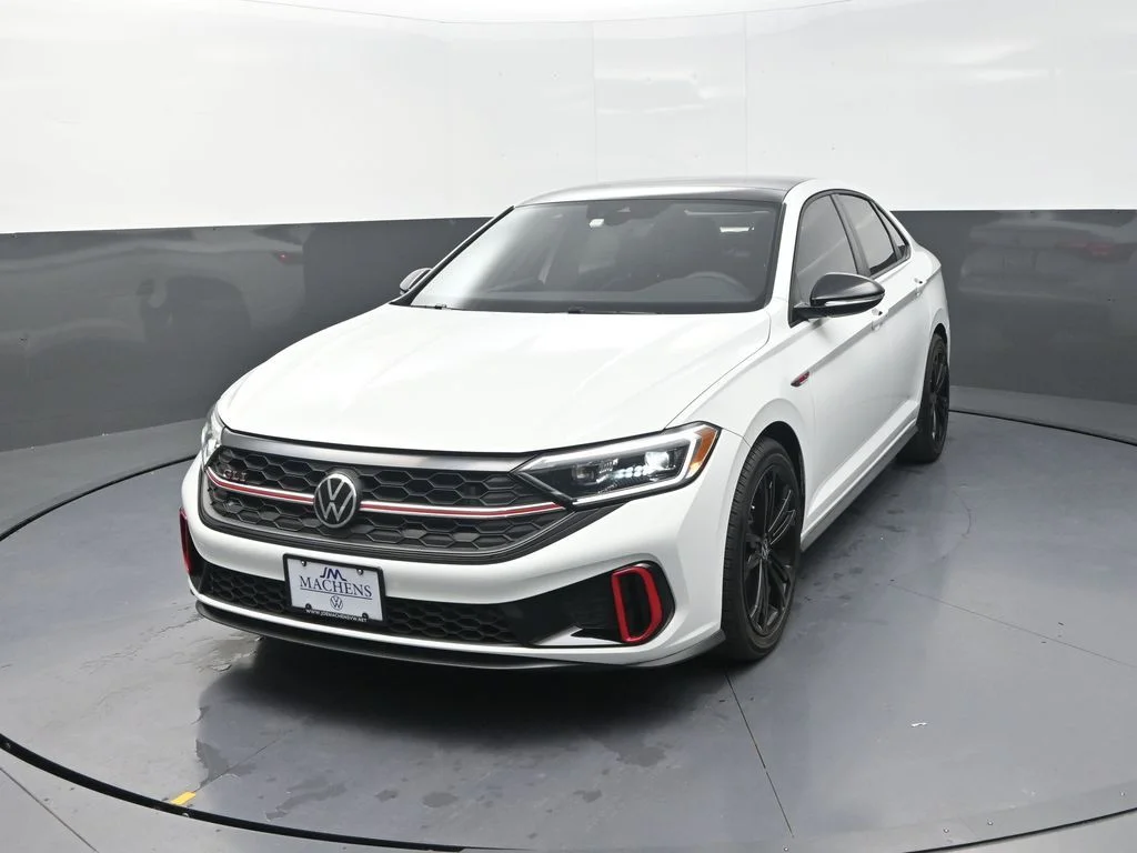 Used 2022  Volkswagen 2.0T Autobahn image 4