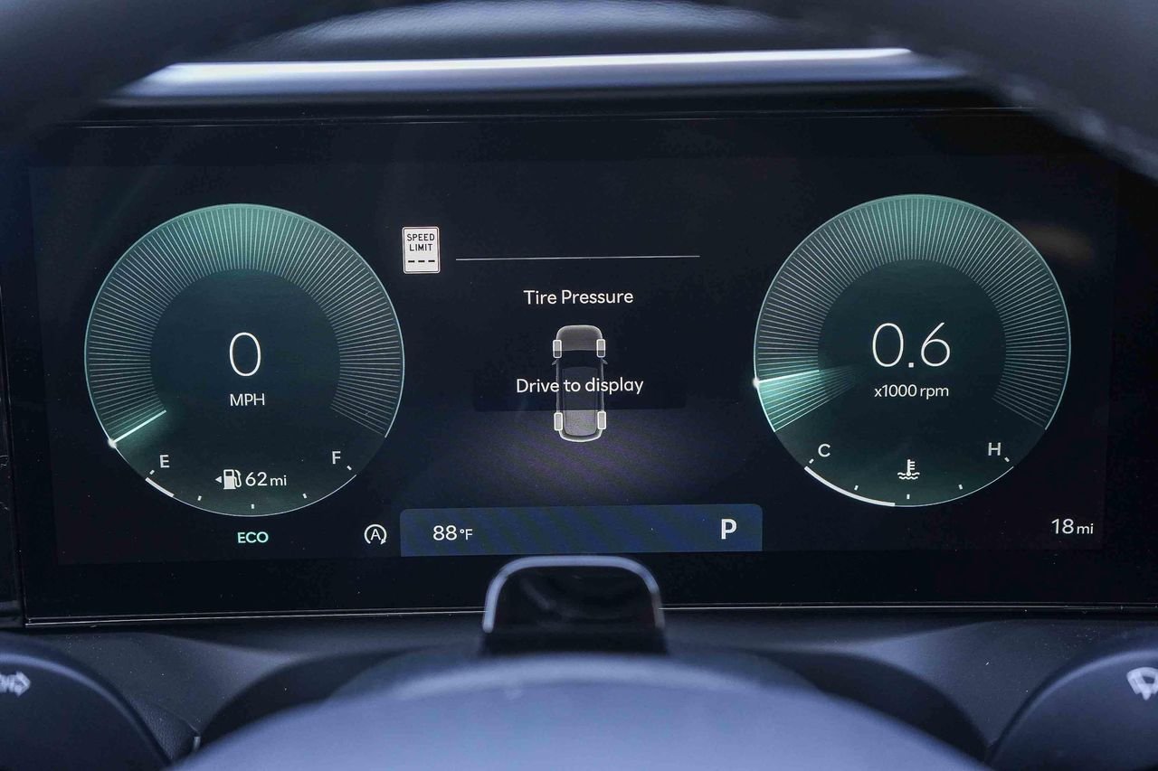 New 2026 Gray Hyundai SEL Premium image 24