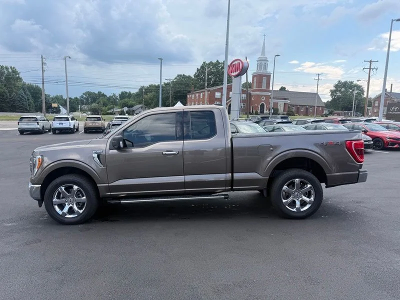 Used 2021 Gray Ford XLT image 4