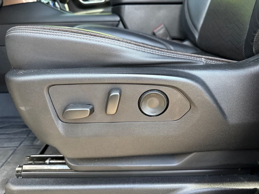Used 2024 Gray Chevrolet High Country image 15