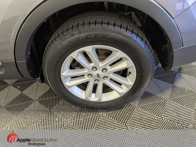 Used 2013 Gray Ford XLT image 50