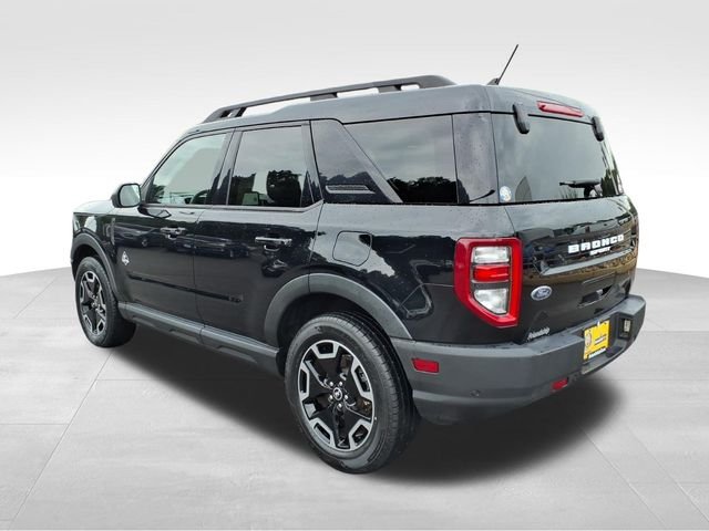 Used 2023 Black Ford Outer Banks image 8