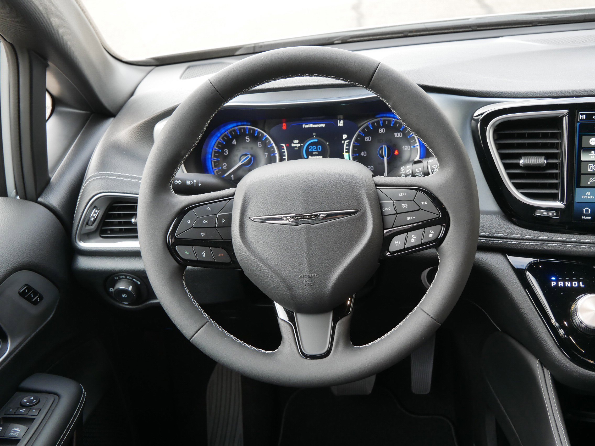 2026 Chrysler Pacifica Limited - Photo 11