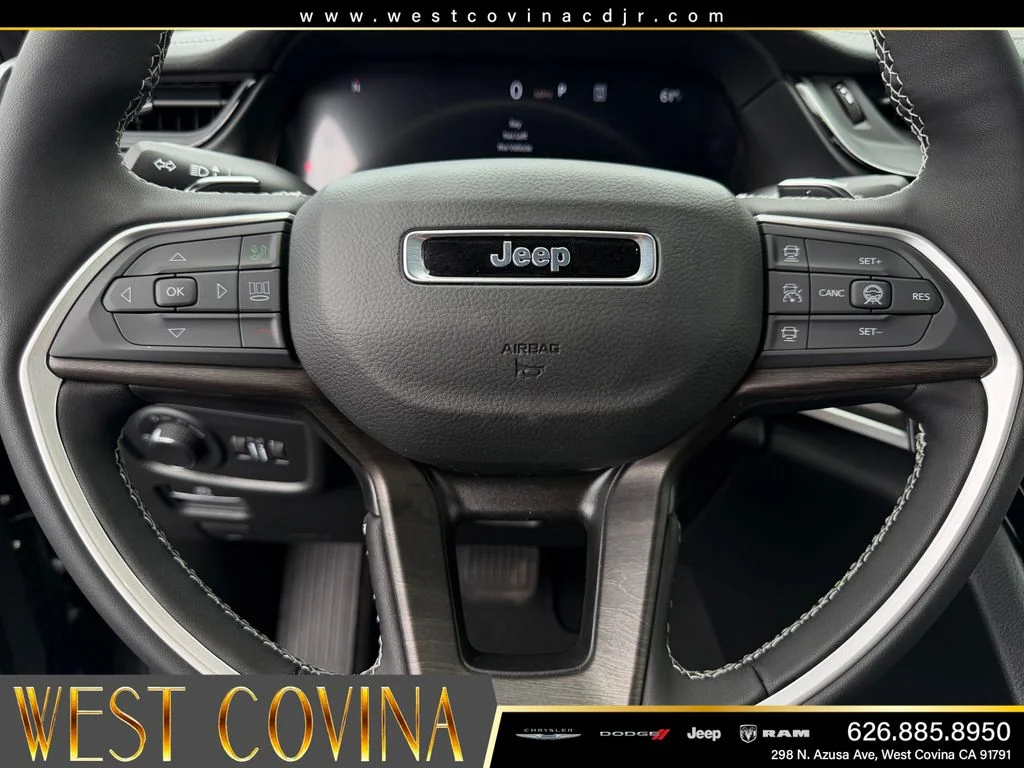 New 2026 Baltic Gray Metallic Clearcoat Jeep Altitude image 16
