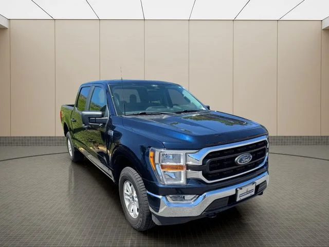 Used 2022 Blue Ford XLT image 10