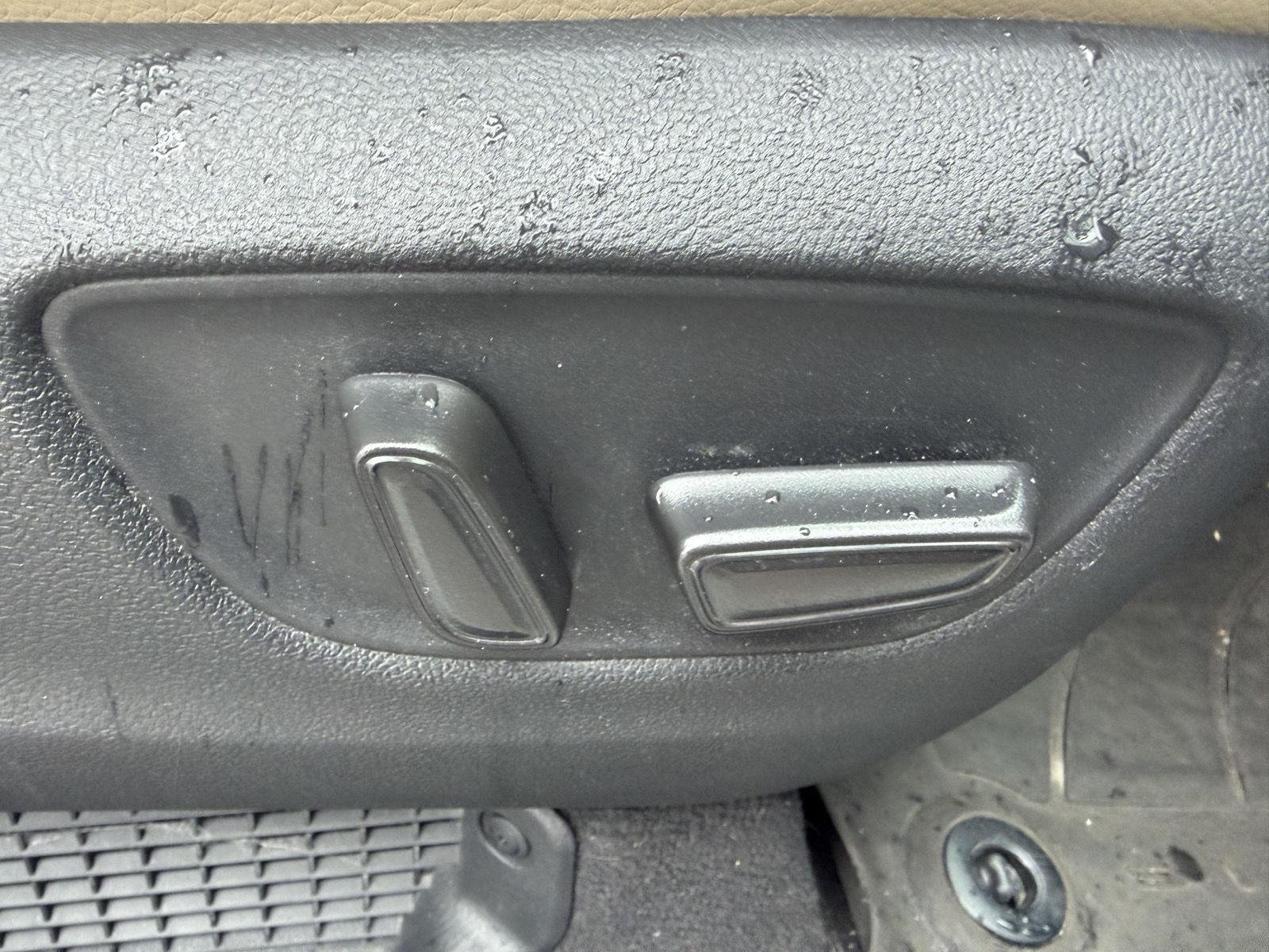 Used 2021 Blizzard Pearl Toyota XLE image 29