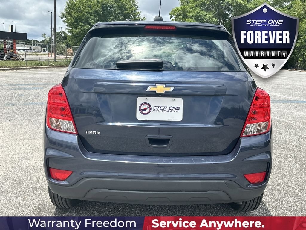 Used 2018 Blue Chevrolet LS image 6