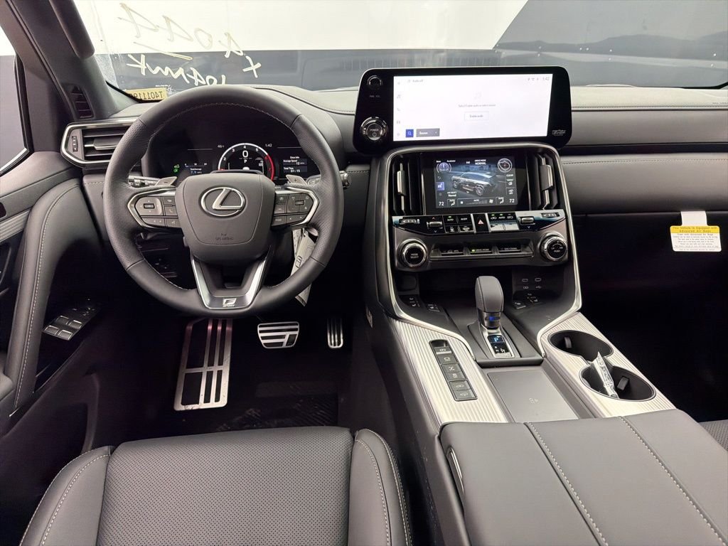 2026 Lexus LX 700h F-Sport - Photo 6