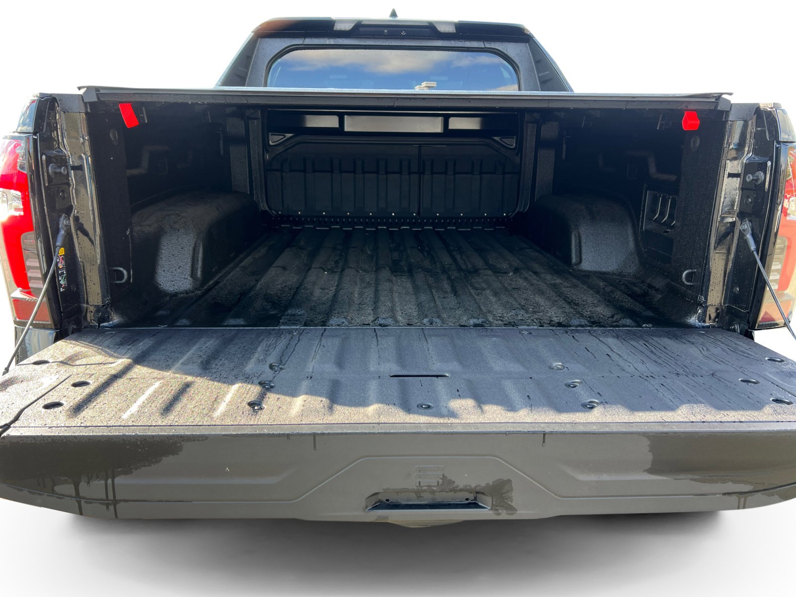 2024 Chevrolet Silverado EV RST - Photo 17