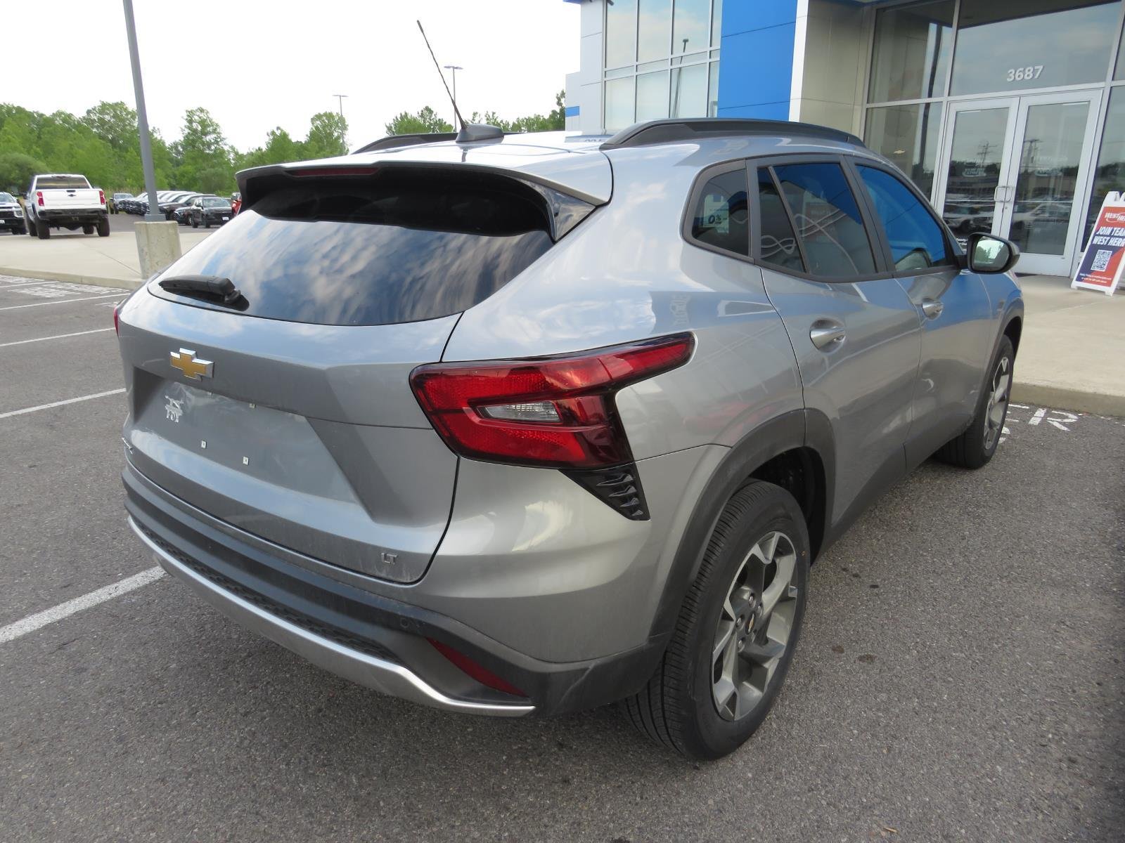 Used 2024 Sterling Gray Metallic Chevrolet LT image 12