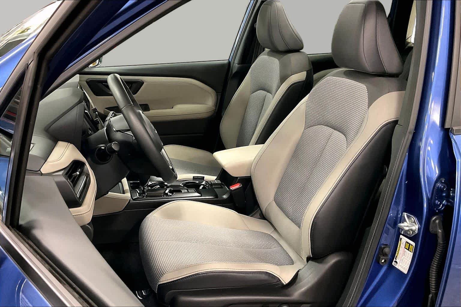 Used 2026 Daybreak Blue Pearl Subaru Premium image 7
