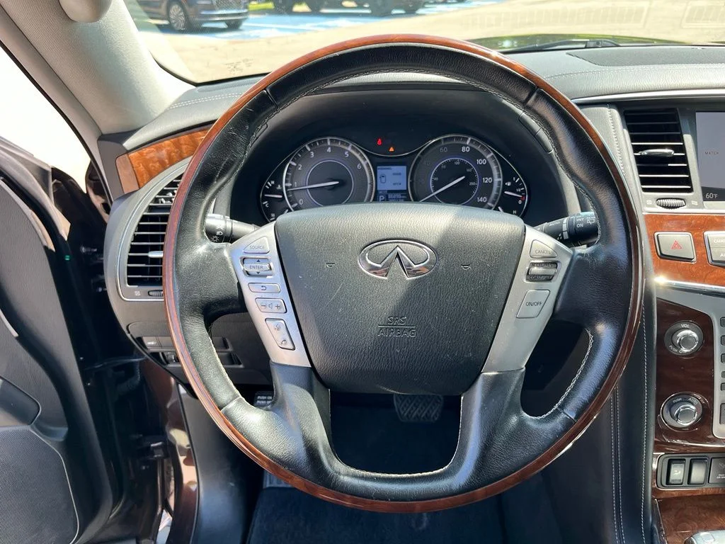 Used 2019 Brown INFINITI LUXE image 17