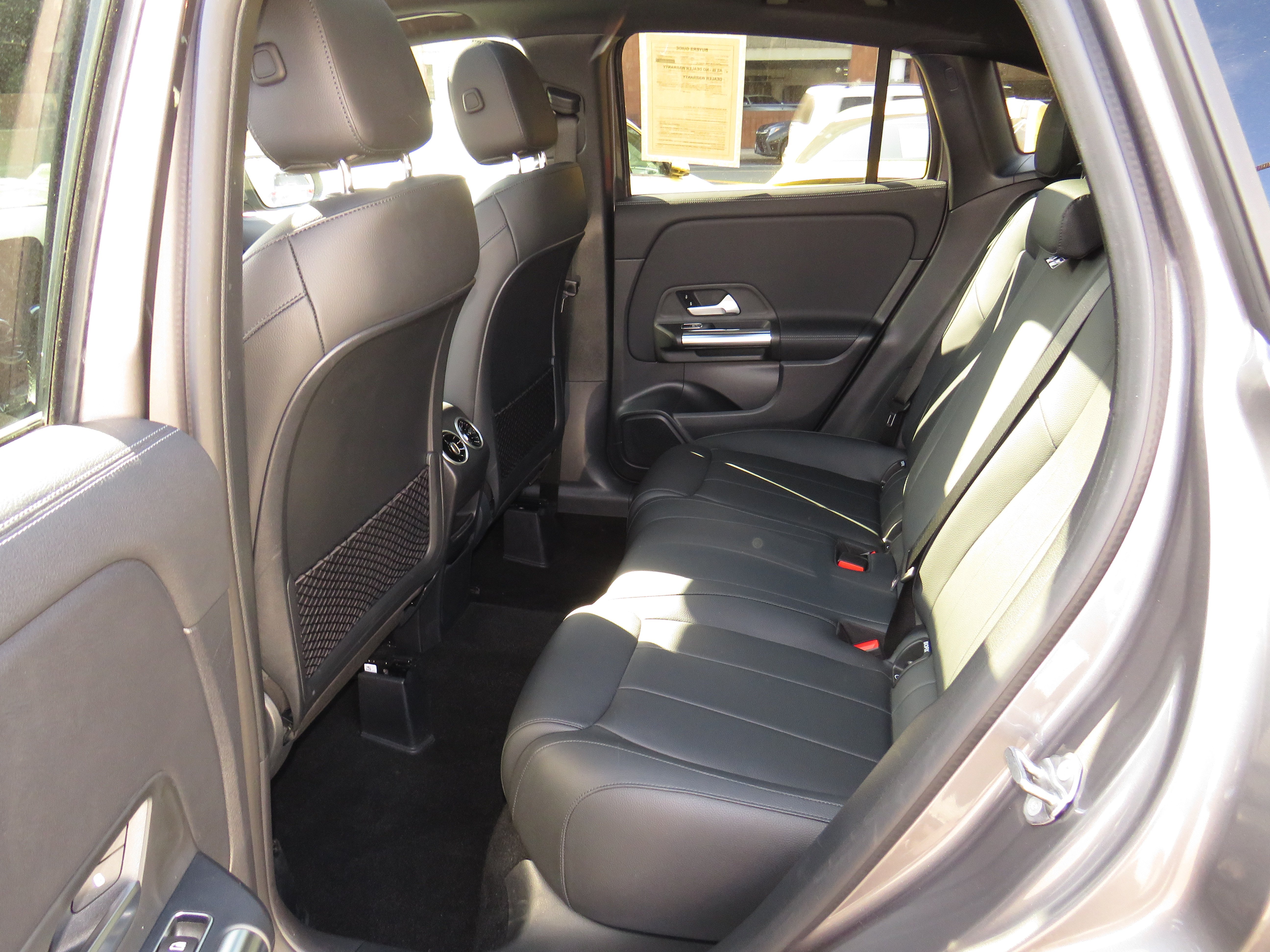 Certified Used 2022 Mountain Grey Metallic Mercedes-Benz GLA 250 4MATIC® image 19