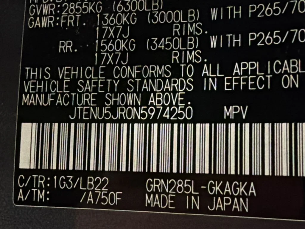 Used 2022 Magnetic Gray Metallic Toyota SR5 Premium 3RD ROW image 48