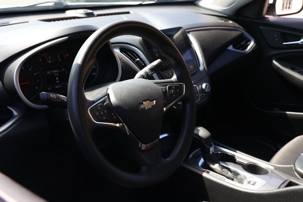 Used 2023 White Chevrolet LT image 13