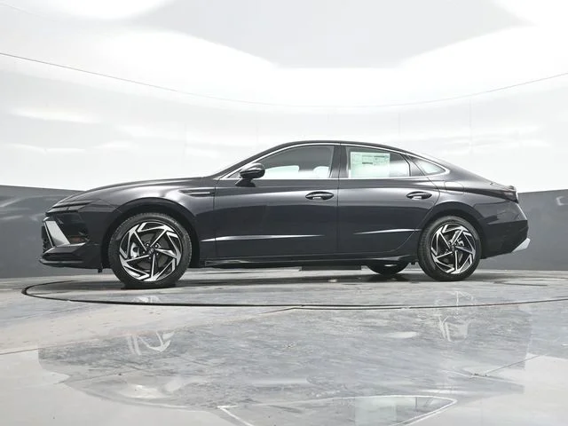 New 2026 Blue Hyundai SEL Sport image 21