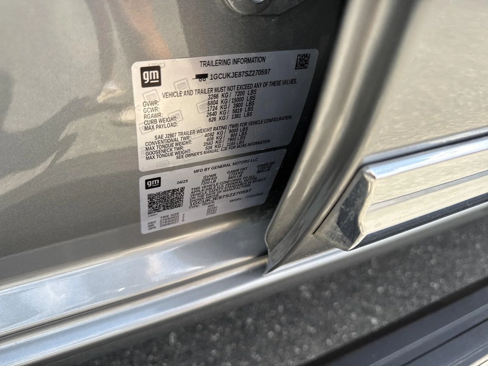 Used 2025 Sterling Gray Metallic Chevrolet High Country image 38