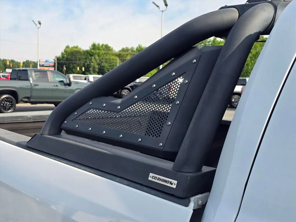 Used 2017 White Ram Sport image 15