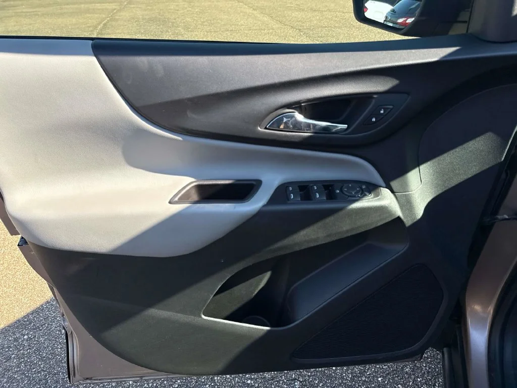 Used 2018 Beige Chevrolet LS image 25