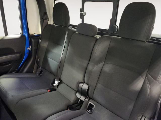 Certified Used 2020 Blue Jeep Overland image 13