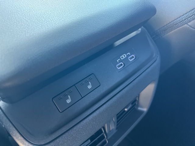2026 Toyota C-HR XSE - Photo 17