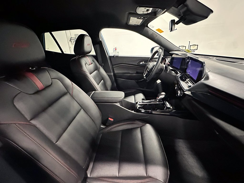 Used 2025 Blue Chevrolet 2RS image 27