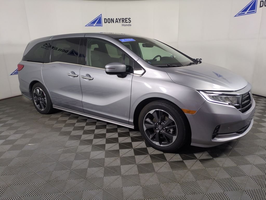 2024 Honda Odyssey Elite - Photo 11