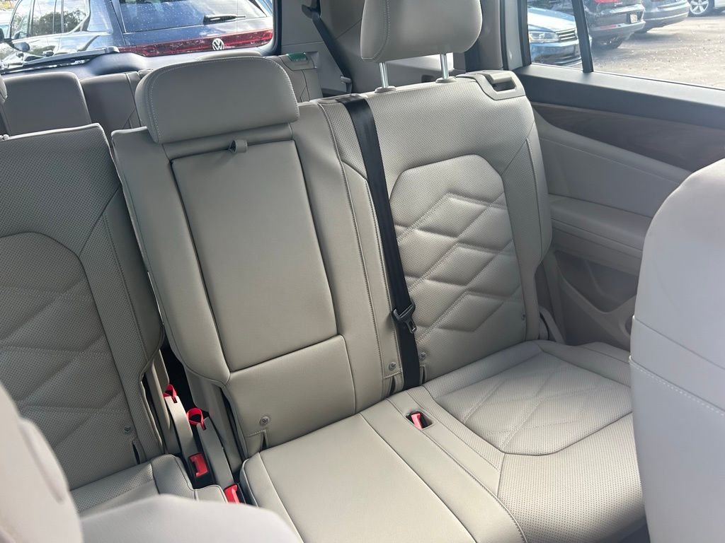 New 2026 Silver Volkswagen SE w/Technology image 13