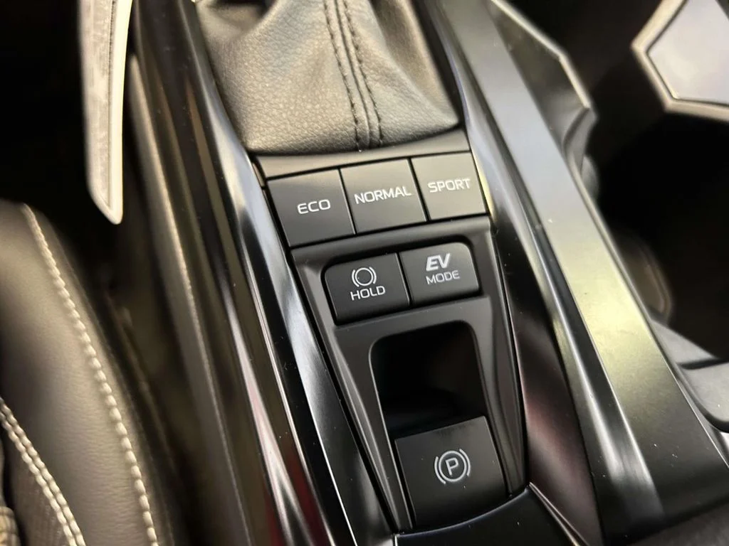Used 2026  Toyota SE image 22