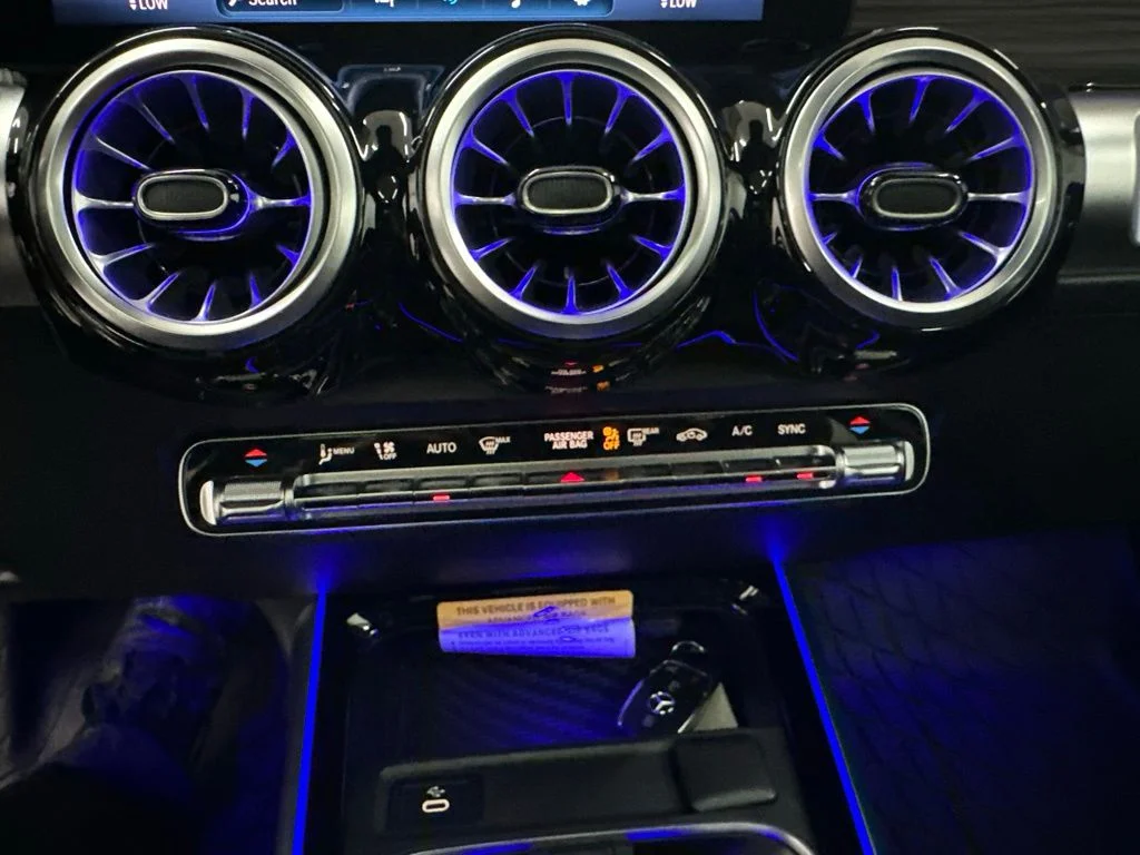 New 2026 Black Mercedes-Benz GLB 250 image 19