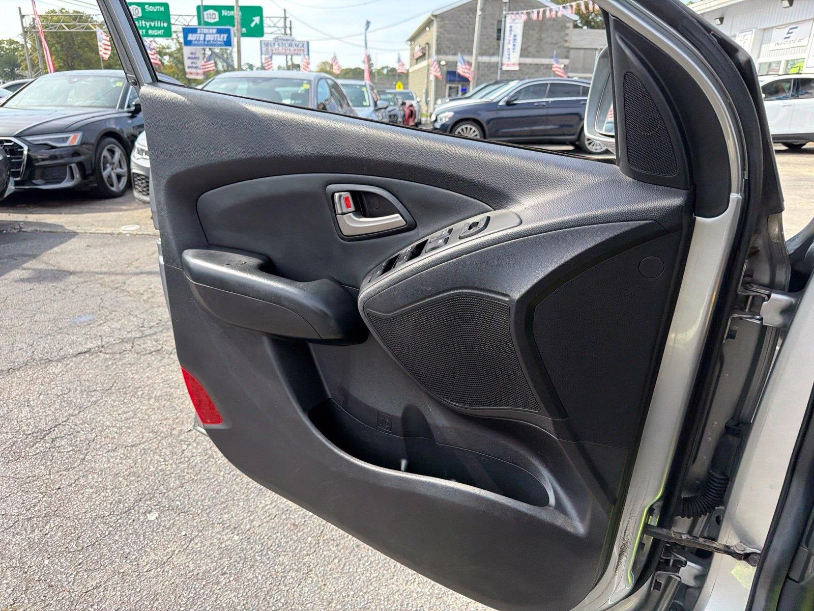 2010 Hyundai Tucson Limited - Photo 24