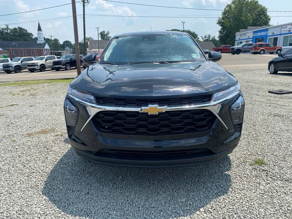 2026 Chevrolet Trax LS - Photo 8
