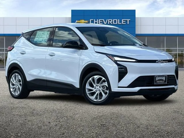 New 2027 Summit White Chevrolet LT image 2