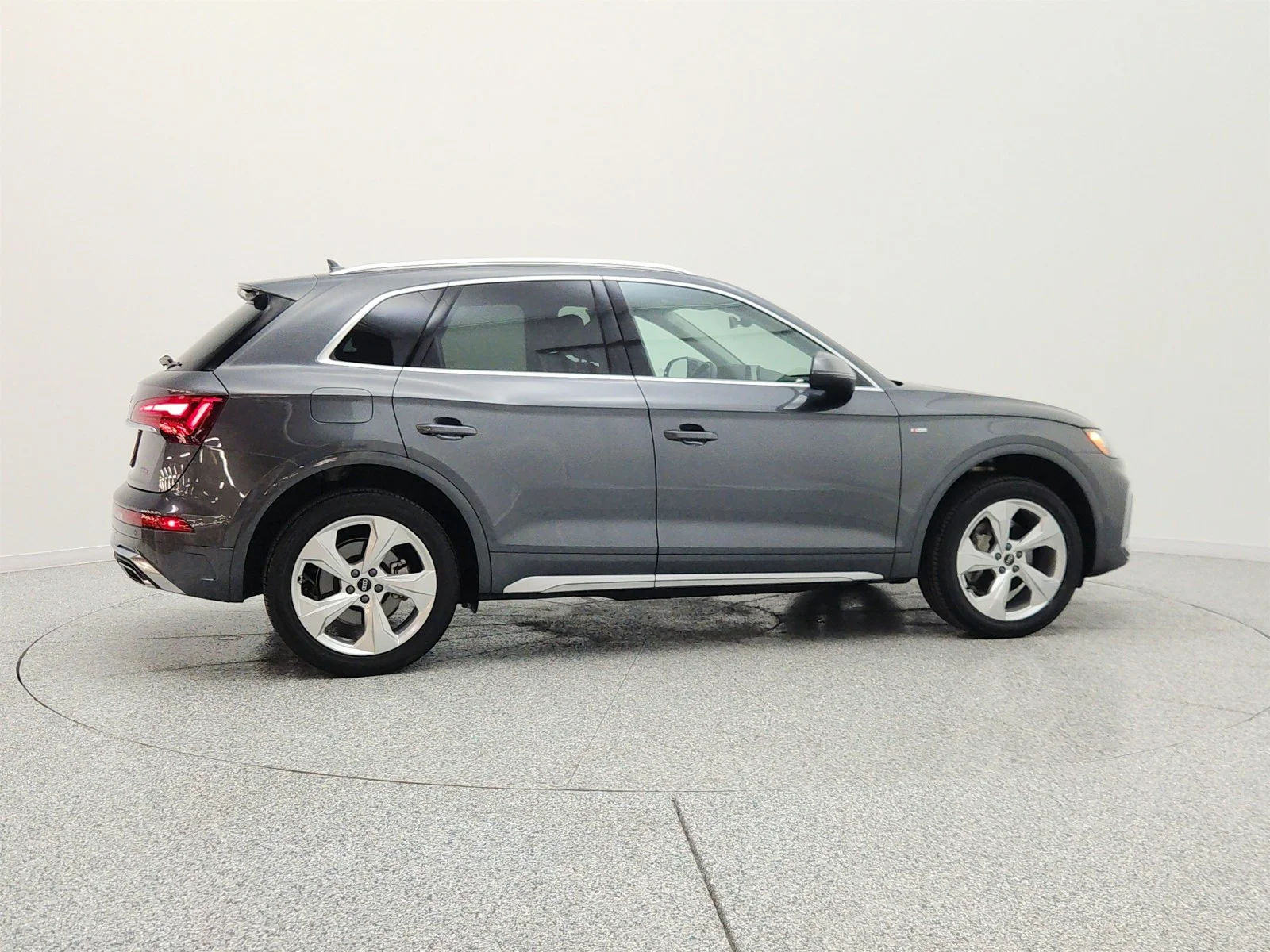 Used 2023 Daytona Gray Pearl Effect Audi S line Premium Plus 45 TFSI quattro image 5