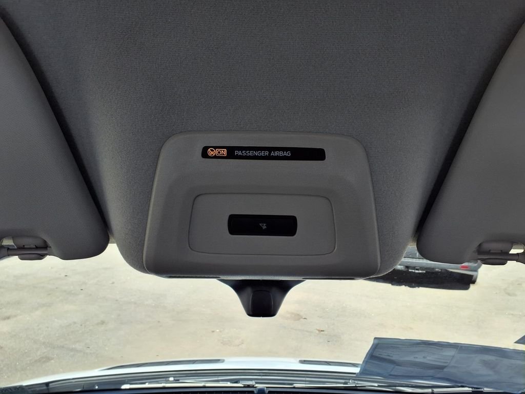 New 2026 Oxford White Ford Cargo Van image 19