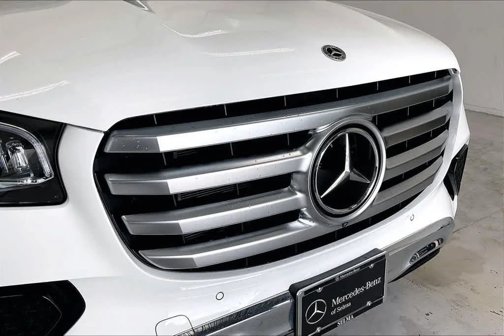 Certified Used 2026 Polar White Mercedes-Benz GLS 450 image 30