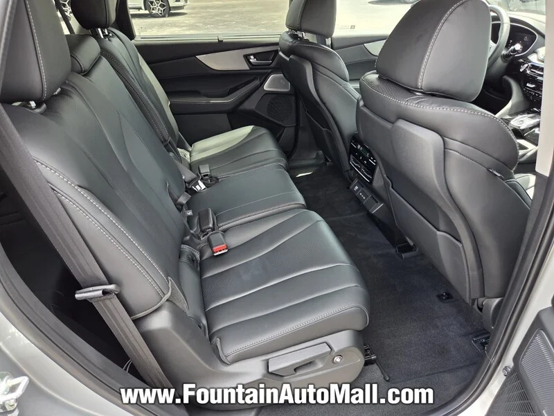 Used 2026 Solar Silver Metallic Acura FWD W/TECHNOLOGY PACKAGE image 15
