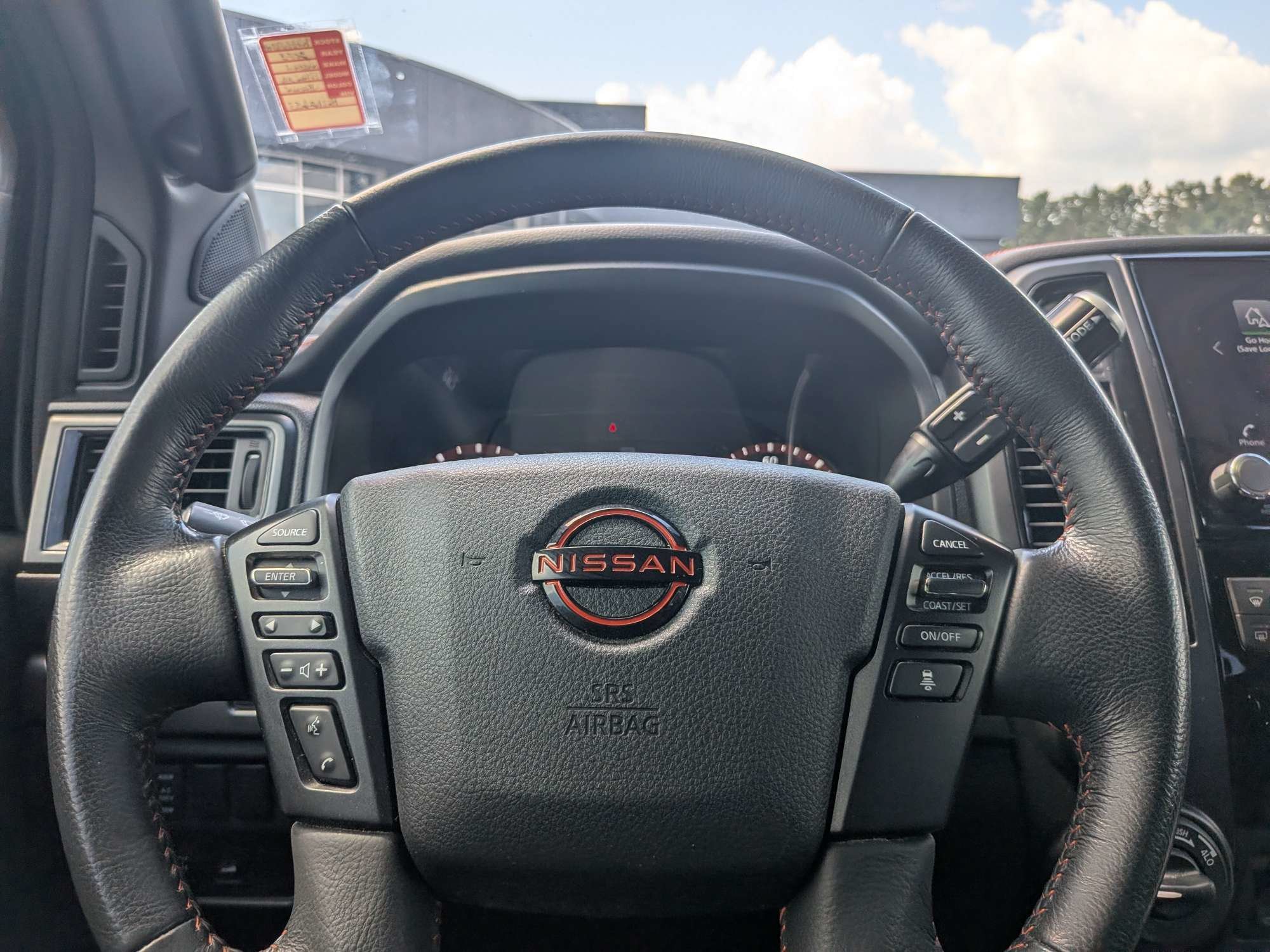 Used 2023  Nissan PRO-4X image 25