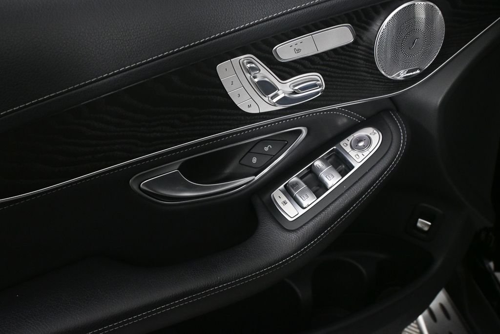 Used 2017  Mercedes-Benz GLC 300 image 9