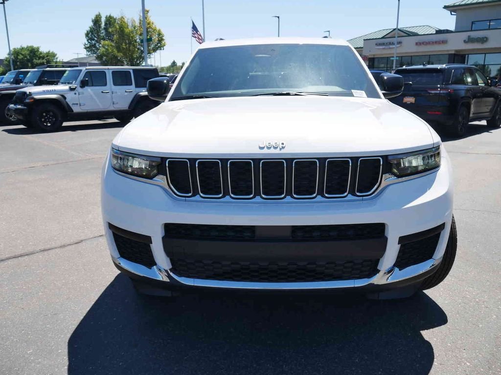 New 2026 Bright White Clearcoat Jeep Laredo X image 2